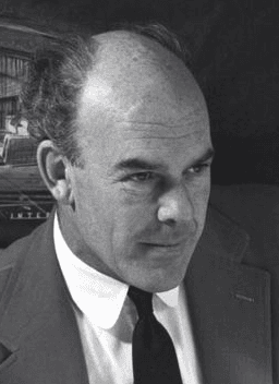 Portrait of John Lautner